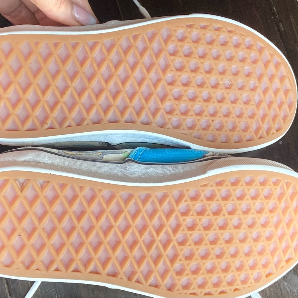 Aloha Disney Vans! - Picture 2 of 4